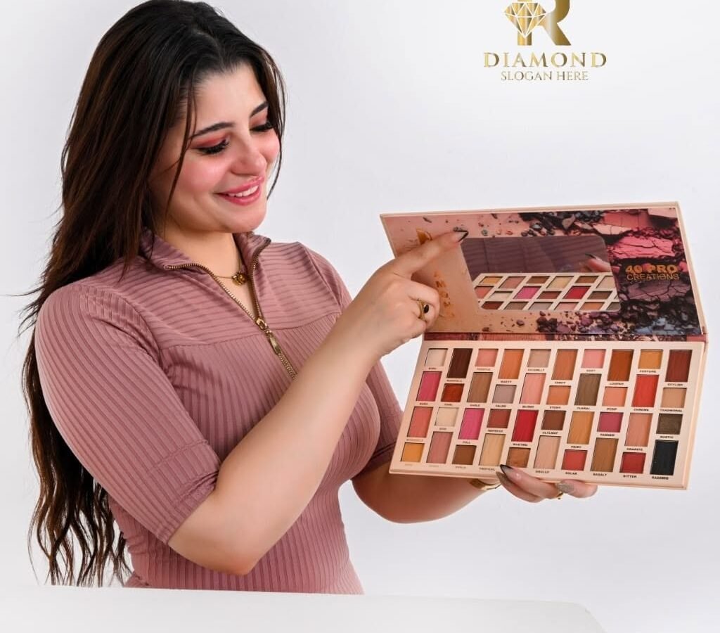 لوحة ظلال العيون Diamond Art – خط Pro Creations المكون من 40 لونًا